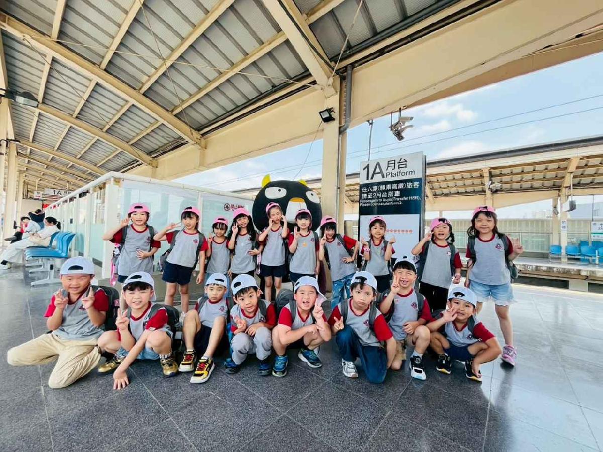 line_album_內灣火車之旅_260519_419