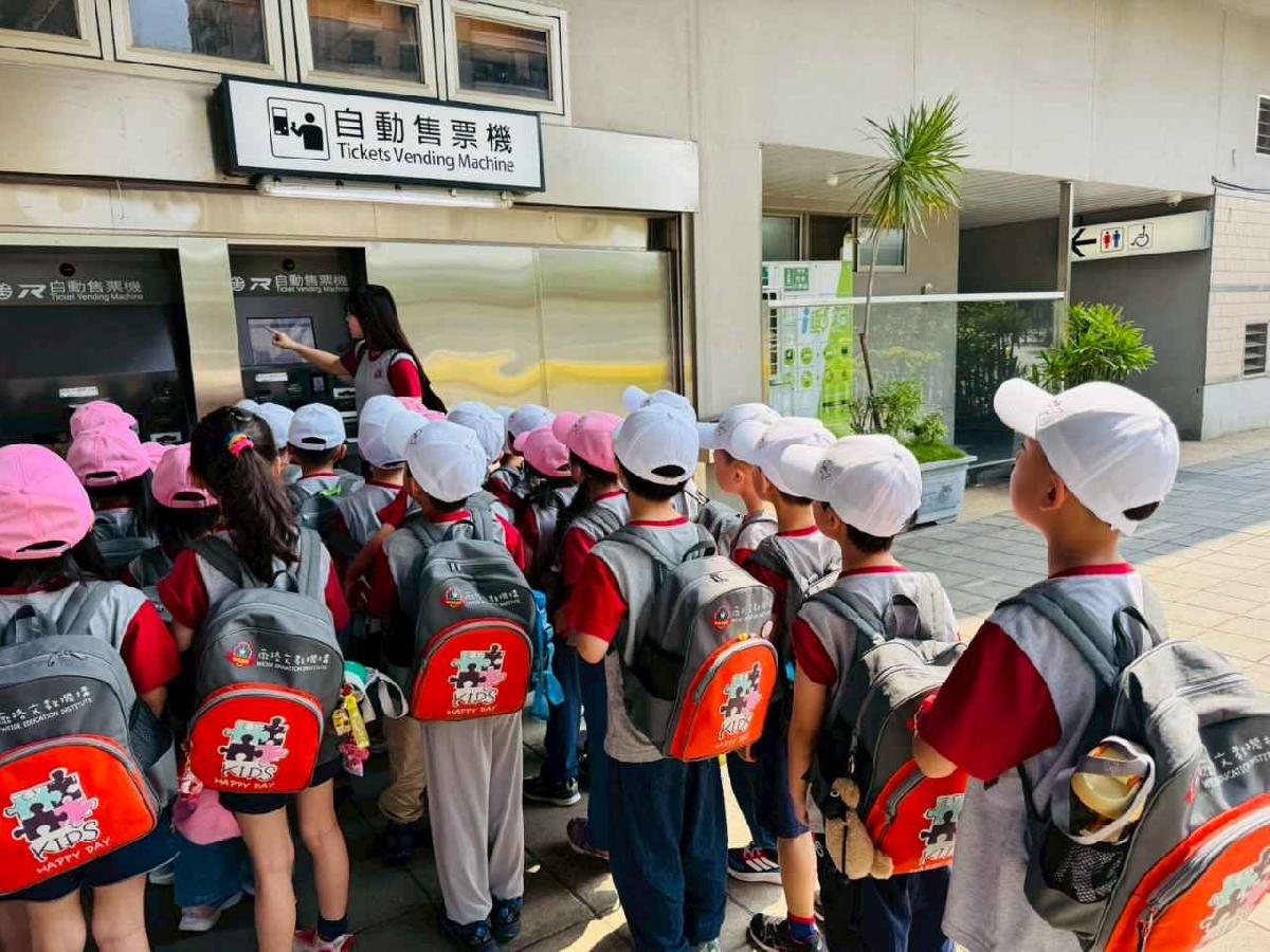 line_album_內灣火車之旅_260519_102