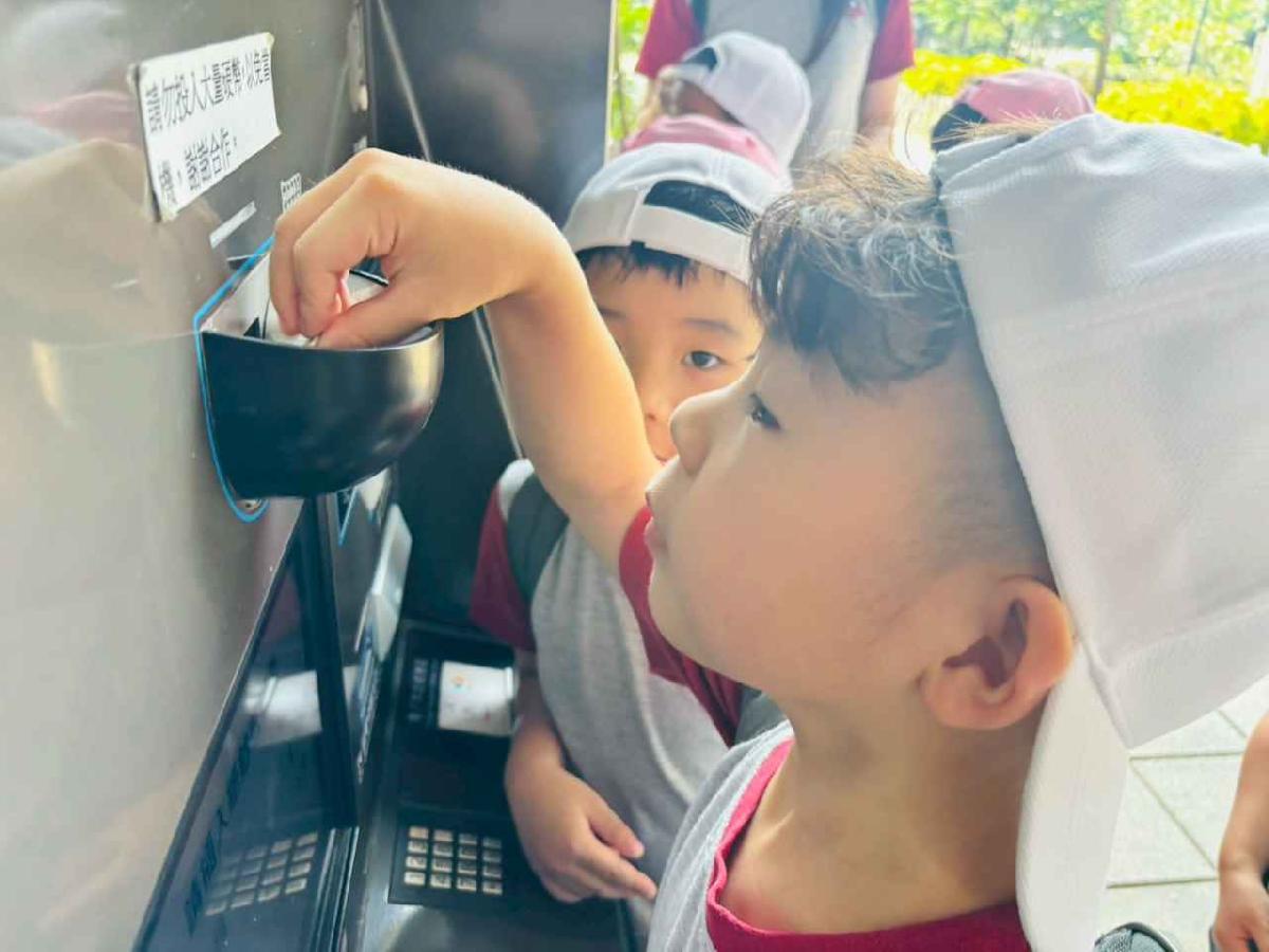 line_album_內灣火車之旅_260519_122