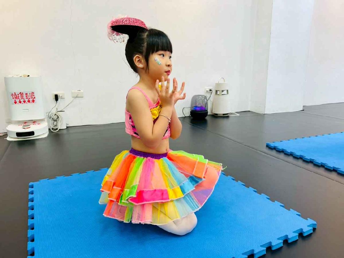 line_album_1150717舞蹈成果發表_260720_179
