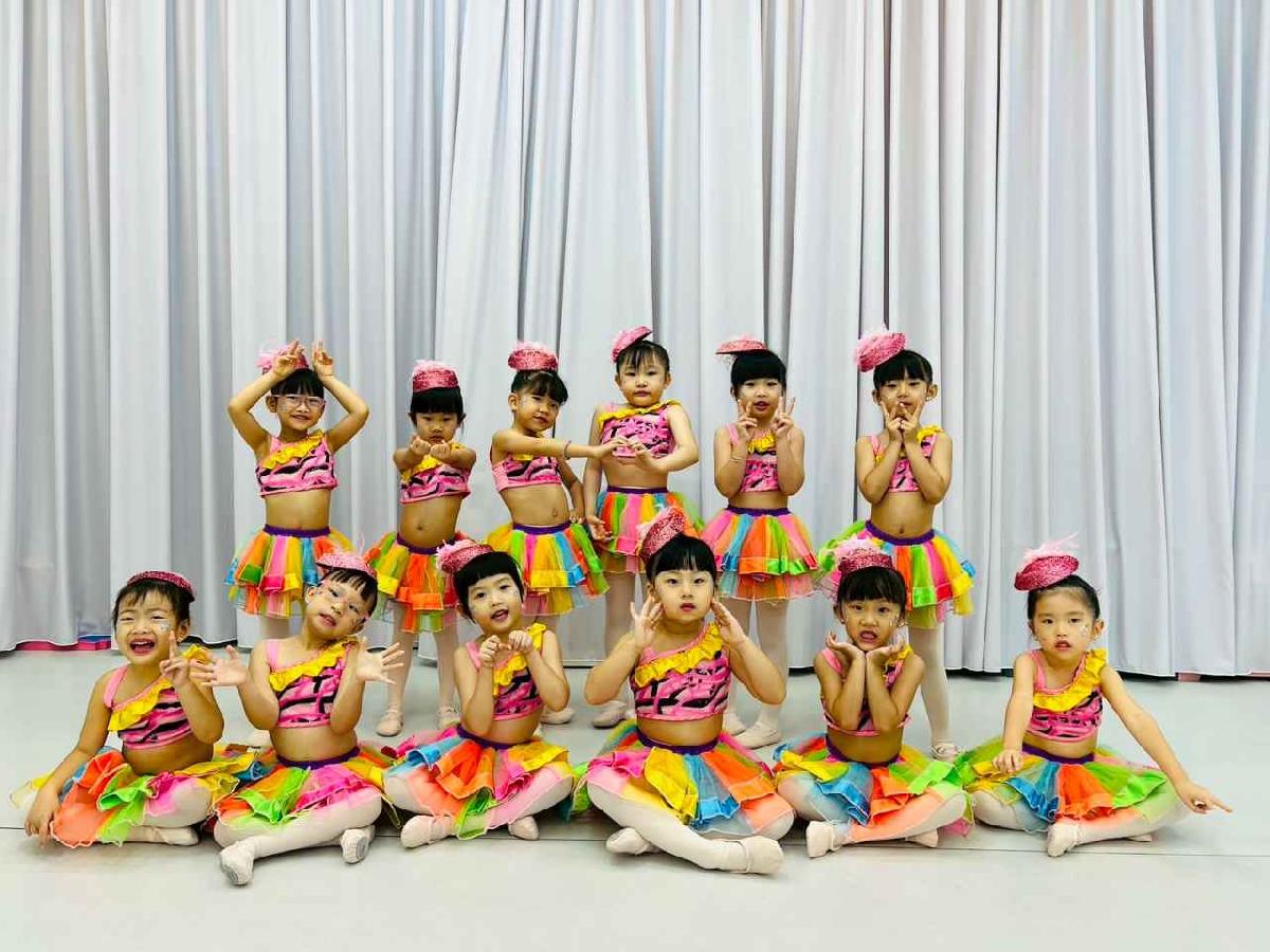 line_album_1150717舞蹈成果發表_260720_195