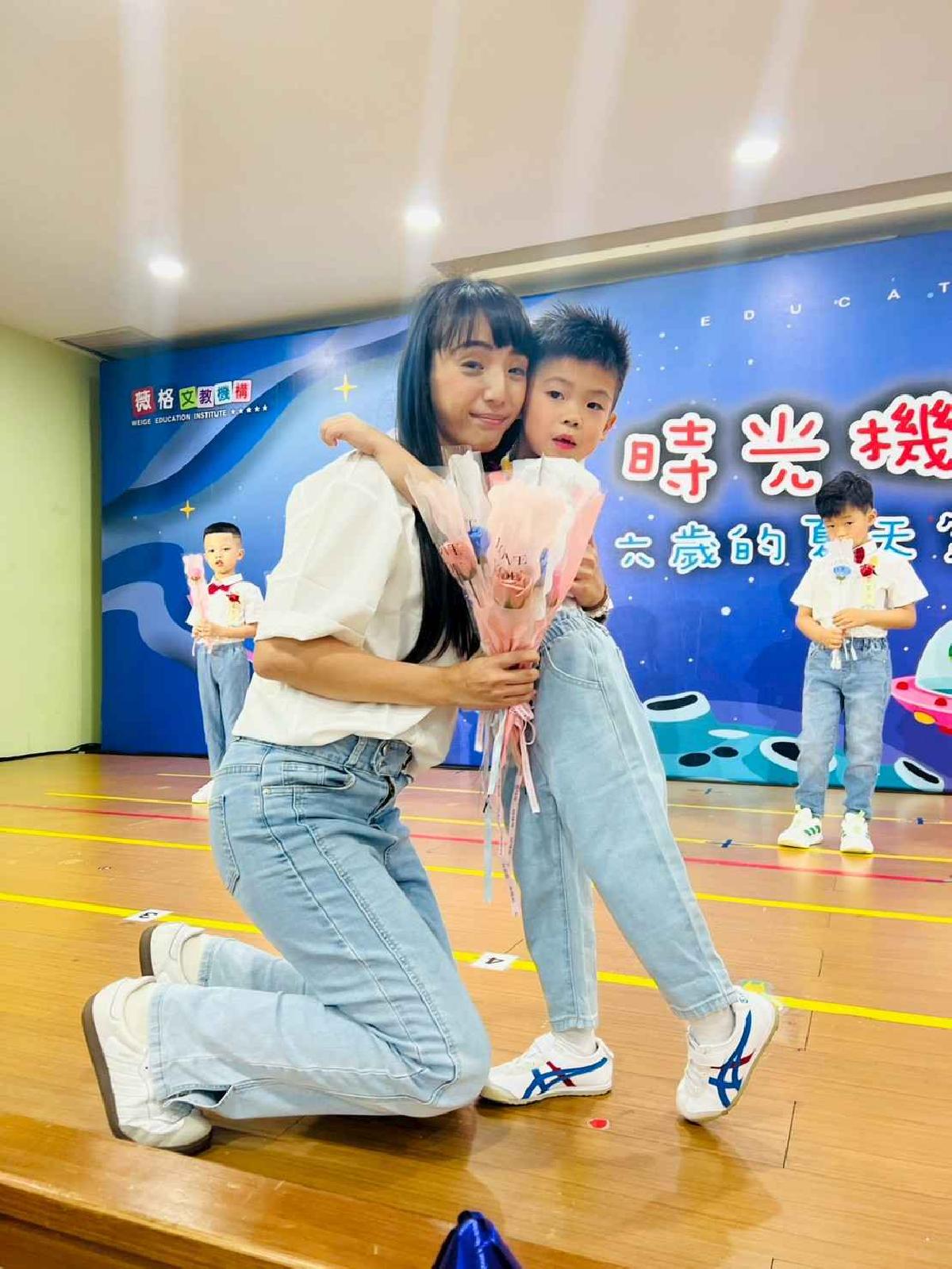 line_album_1150712珊瑚班畢業典禮_260714_82