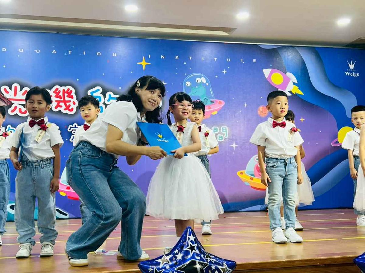line_album_1150712珊瑚班畢業典禮_260714_162