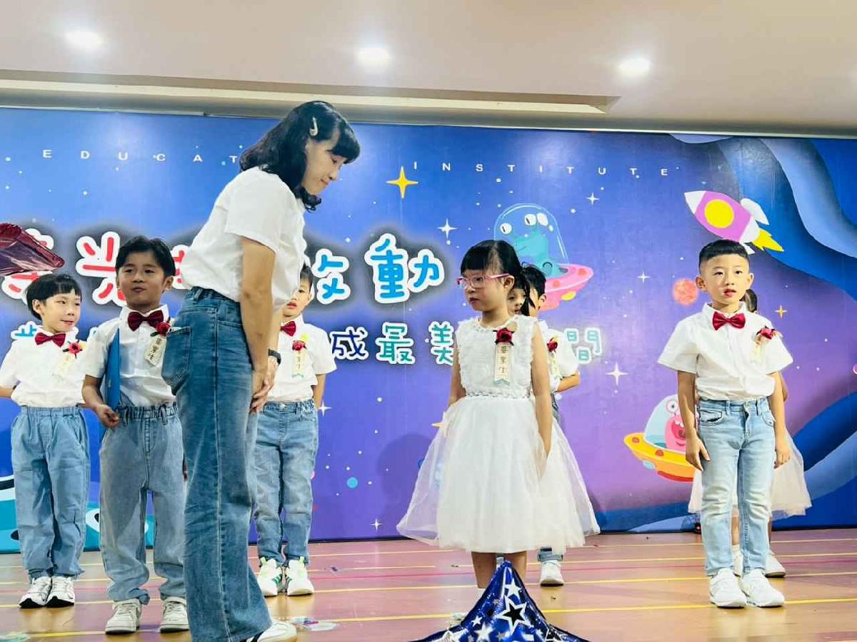 line_album_1150712珊瑚班畢業典禮_260714_164