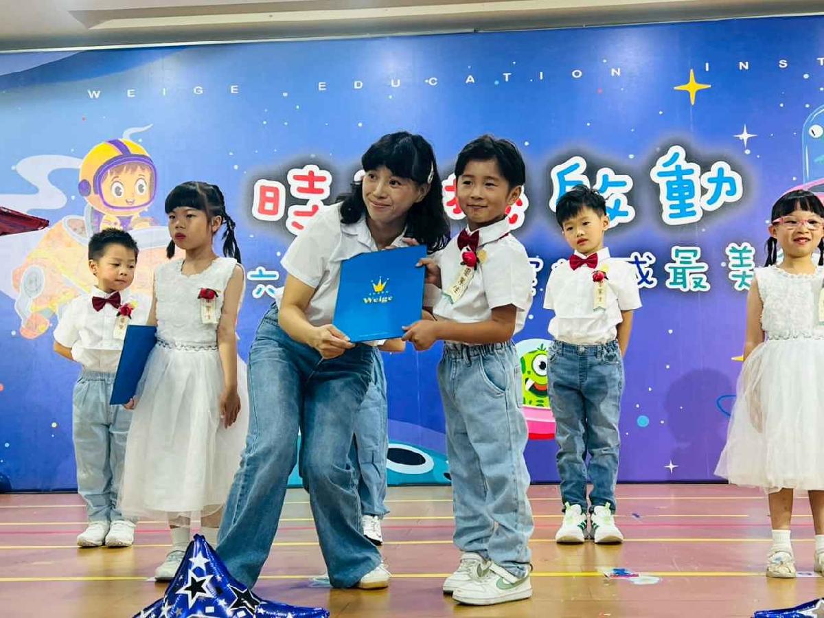 line_album_1150712珊瑚班畢業典禮_260714_165