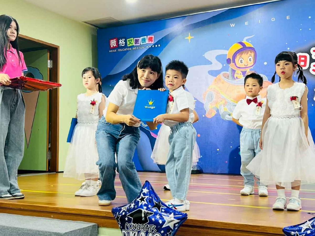 line_album_1150712珊瑚班畢業典禮_260714_172