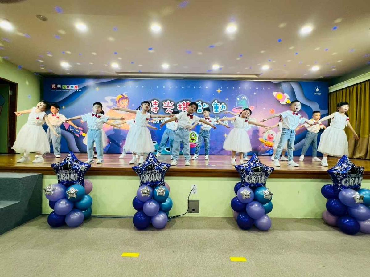line_album_1150712珊瑚班畢業典禮_260714_197