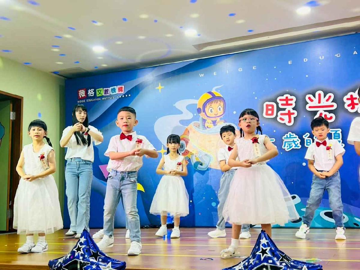 line_album_1150712珊瑚班畢業典禮_260714_111