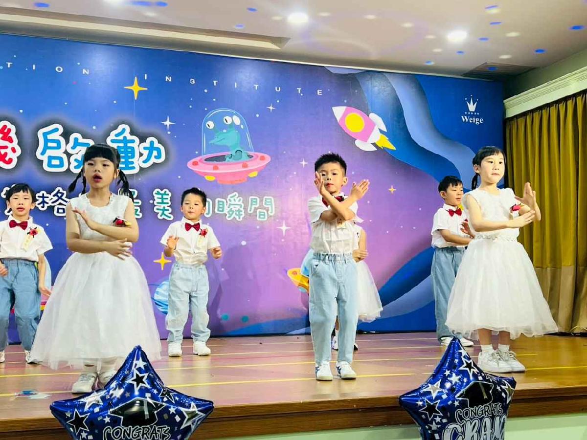 line_album_1150712珊瑚班畢業典禮_260714_116