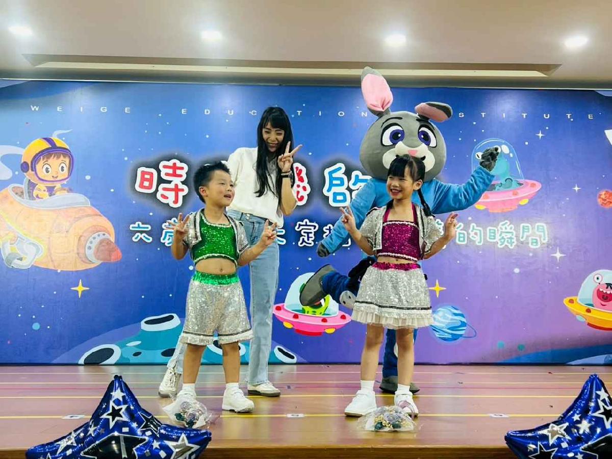 line_album_1150712珊瑚班畢業典禮_260714_251